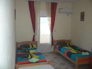 Апартаменты Apartments Safija Добра-Вода Апартаменты с террасой-2
