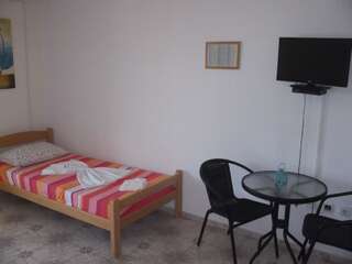 Апартаменты Apartments Safija Добра-Вода Апартаменты с террасой-10