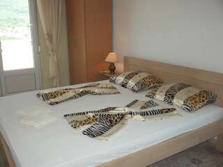 Апартаменты Apartments Safija Добра-Вода Апартаменты с террасой-7