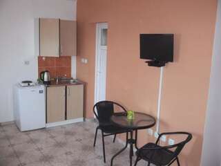 Апартаменты Apartments Safija Добра-Вода Апартаменты с видом на море-11